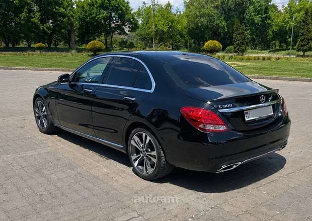 Mercedes-Benz C 300 2015 — լուսանկար 3