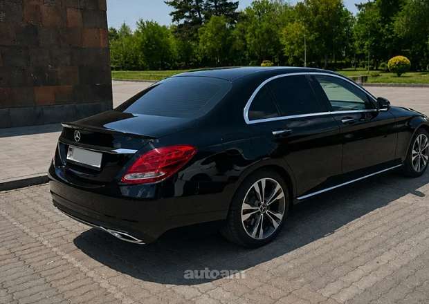 Mercedes-Benz C 300 2015 — լուսանկար 4