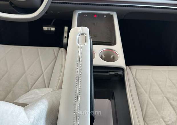 Volkswagen ID.ERA 9X