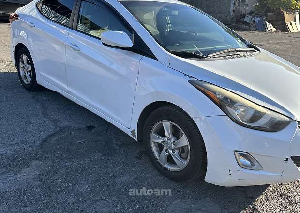Hyundai Elantra 2014 — photo 1
