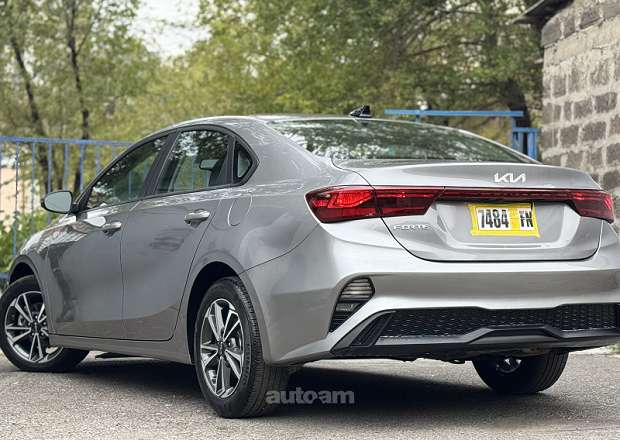 Kia Forte 2024 — լուսանկար 11