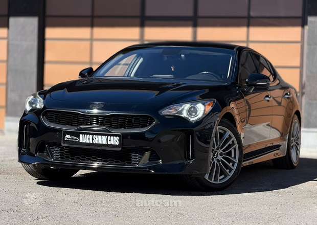Kia Stinger 2018 — photo 1