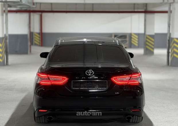 Toyota Camry 2018 — լուսանկար 6