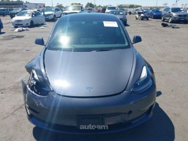 Tesla Model 3  2022 