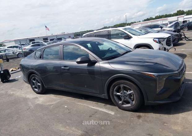 Kia K4