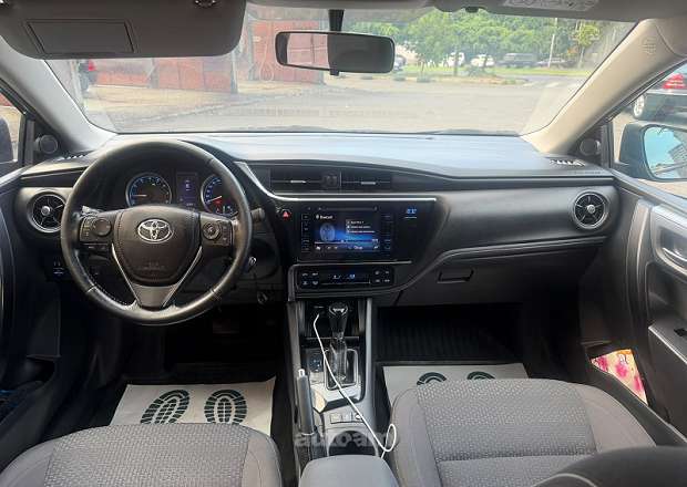 Toyota Corolla 2018 — լուսանկար 8