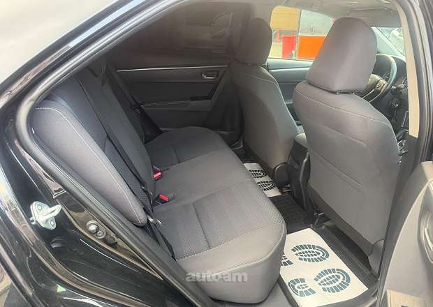 Toyota Corolla 2018 — լուսանկար 12