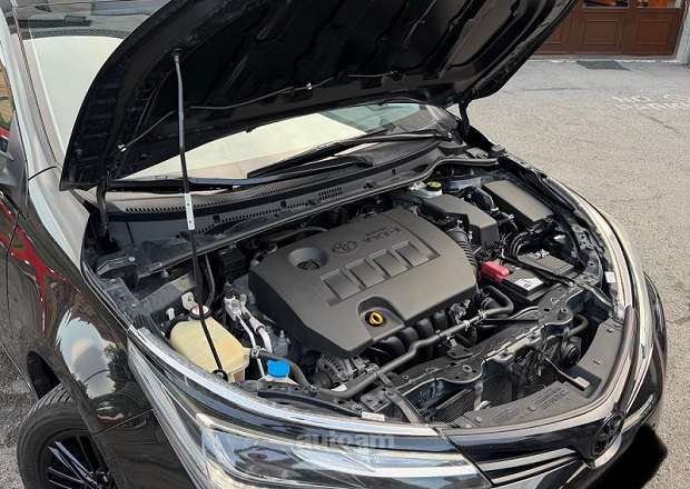 Toyota Corolla 2018 — լուսանկար 6