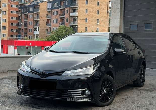 Toyota Corolla 2018 — լուսանկար 1