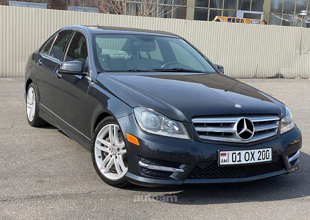 Mercedes-Benz C 300 2012 — լուսանկար 5