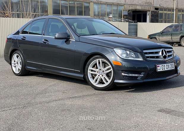 Mercedes-Benz C 300 2012 — լուսանկար 4
