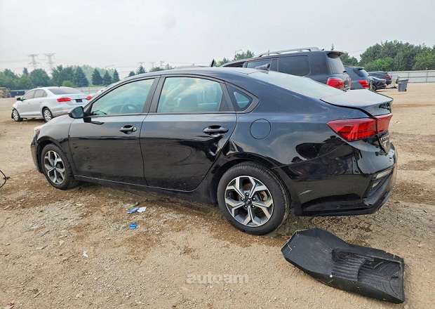 Kia Forte 2021 — photo 2