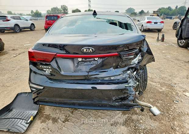 Kia Forte 2021 — photo 3