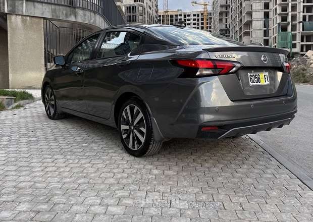 Nissan Versa 2020 — լուսանկար 6