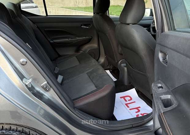 Nissan Versa 2020 — լուսանկար 8