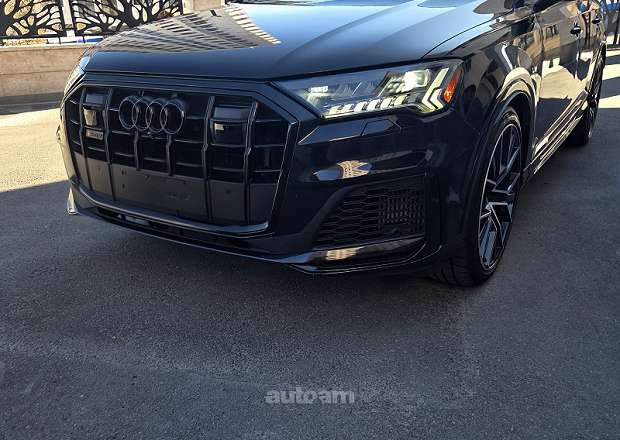 Audi Q7 2021 — լուսանկար 2