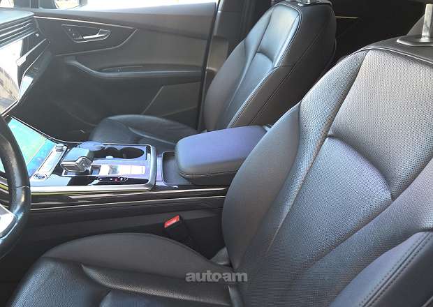 Audi Q7 2021 — լուսանկար 12