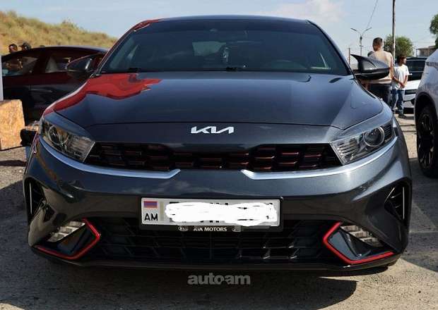 Kia Forte 2022 — լուսանկար 1