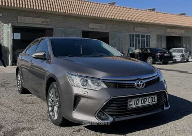 Toyota Camry 2015 — фото 3