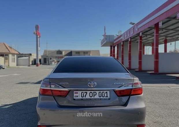 Toyota Camry 2015 — фото 5