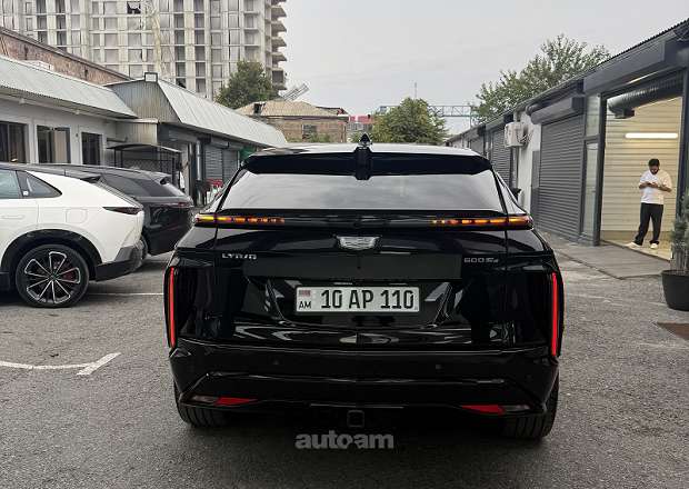 Cadillac Lyriq 2024 — photo 4