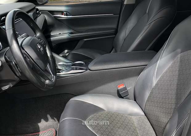 Toyota Camry 2019 — photo 5