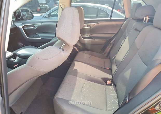 Toyota Rav 4 2021 — լուսանկար 8