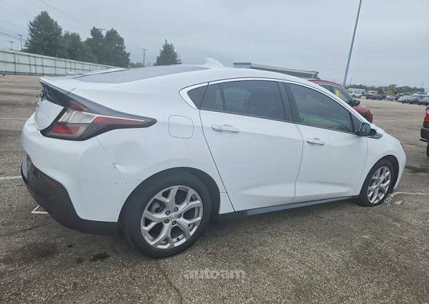 Chevrolet Volt 2016 — լուսանկար 3