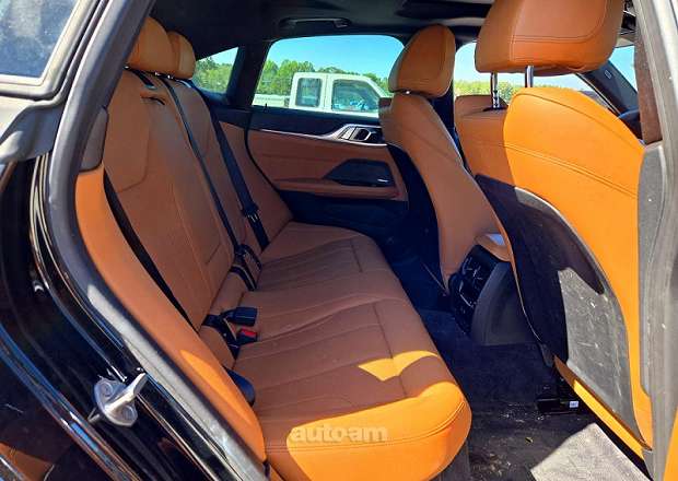 BMW i4 2025 — фото 10