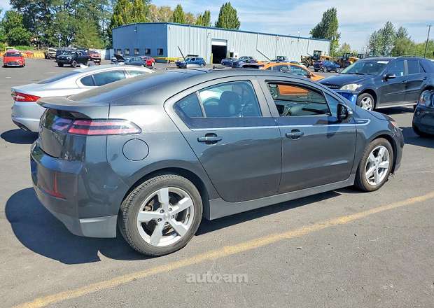 Chevrolet Volt 2015 — լուսանկար 3
