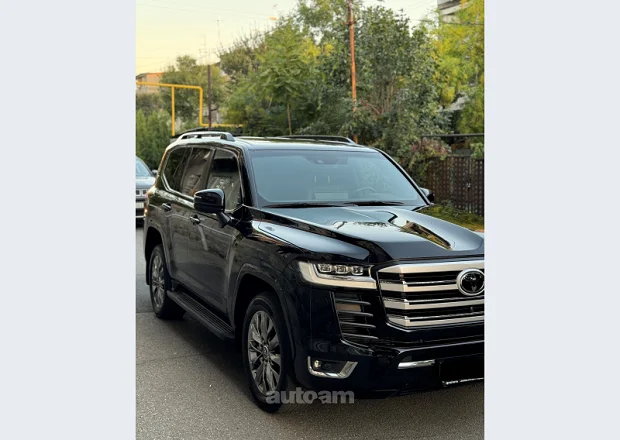 Toyota Land Cruiser 300 2022 — լուսանկար 2