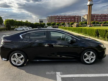 Chevrolet Volt, 2016