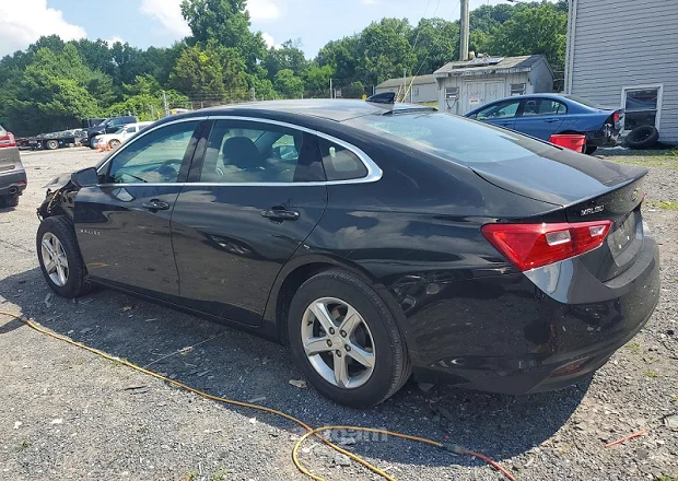 Chevrolet Malibu 2023 — լուսանկար 2