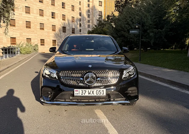 Mercedes-Benz GLC 300 2017 — լուսանկար 1
