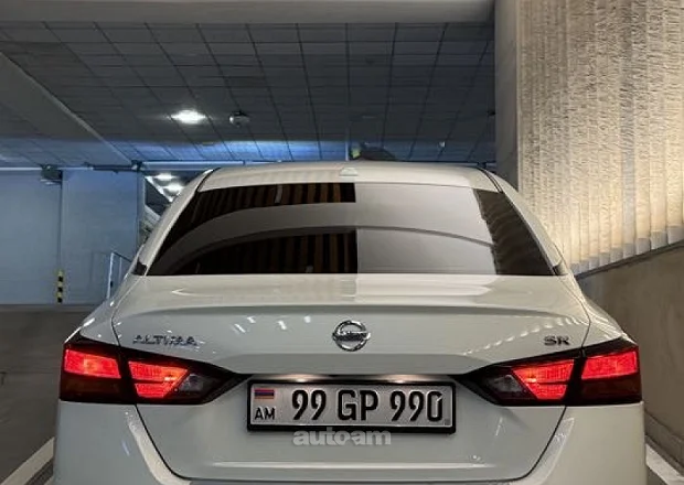 Nissan Altima 2022 — photo 5