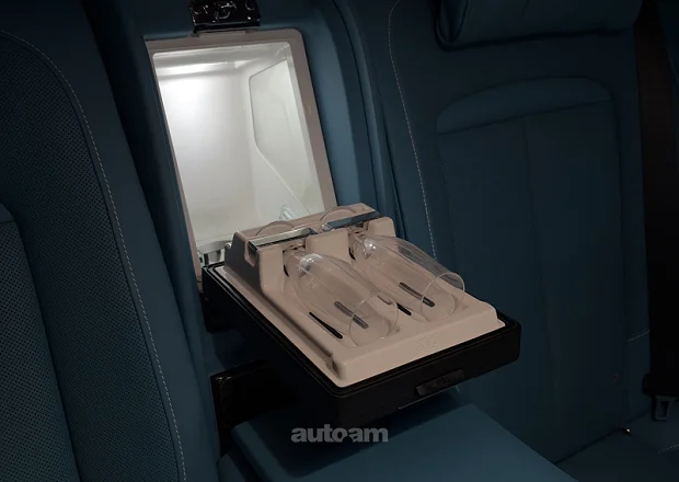 Rolls Royce Cullinan 2023 — լուսանկար 14