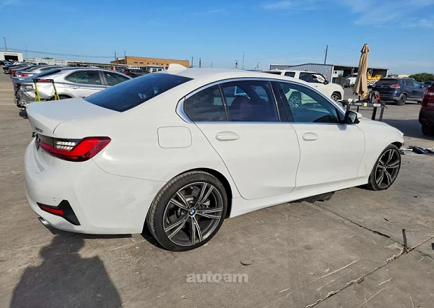 BMW 330 2022 — լուսանկար 5