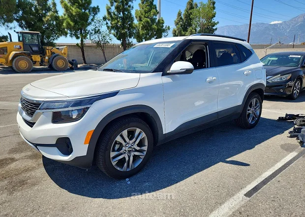 Kia Seltos 2023 — լուսանկար 2