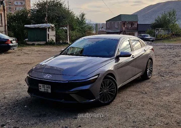 Hyundai Elantra 2024 — լուսանկար 1