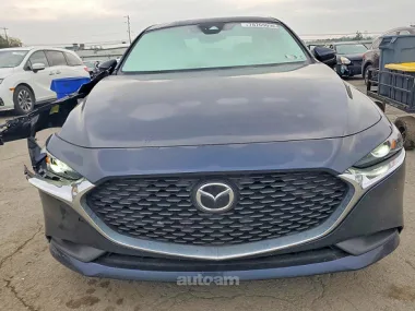 Mazda 3, 2021