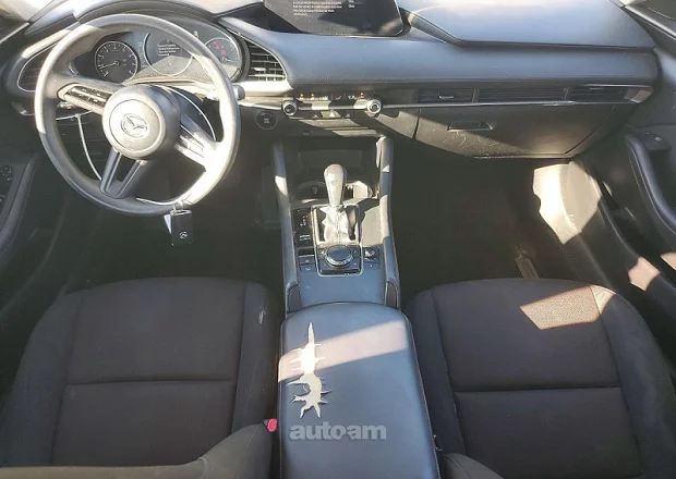Mazda 3 2021 — լուսանկար 9