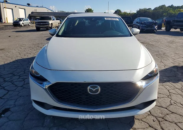 Mazda 3 2021 — լուսանկար 2