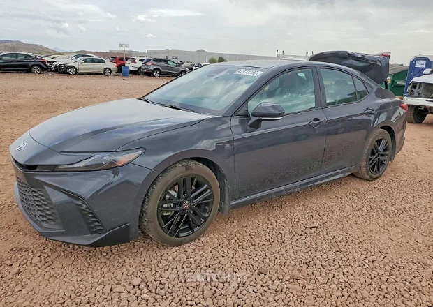 Toyota Camry 2025 — լուսանկար 6