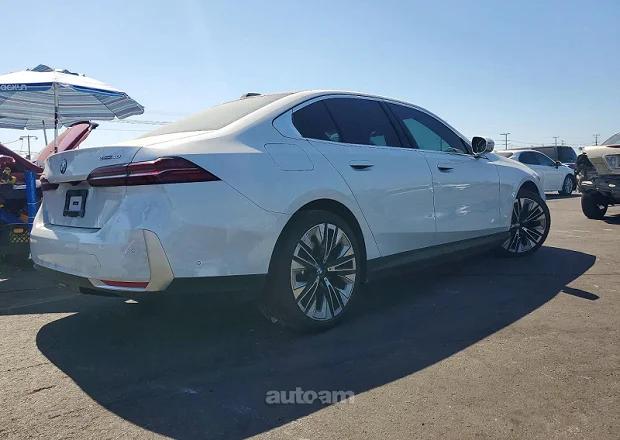 BMW i5 2026 — լուսանկար 10
