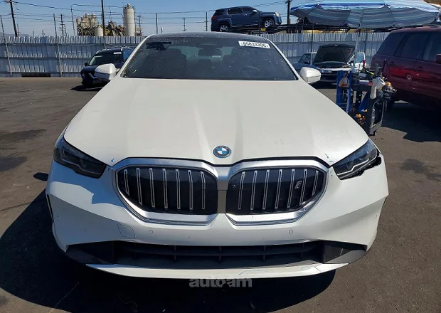BMW i5 2026 — լուսանկար 1
