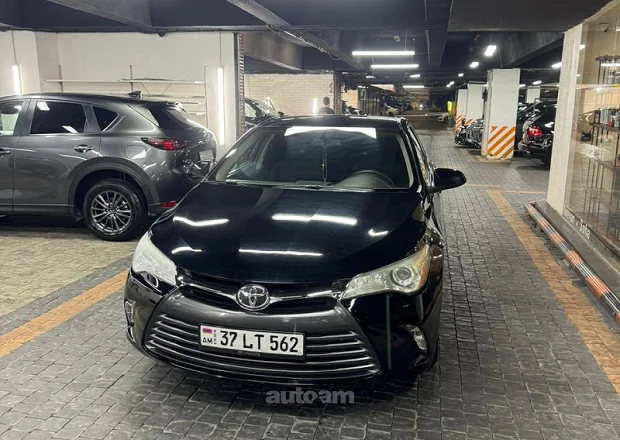 Toyota Camry 2017 — լուսանկար 1