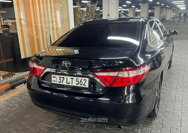 Toyota Camry 2017 — լուսանկար 4