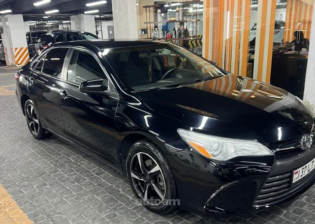 Toyota Camry 2017 — լուսանկար 3