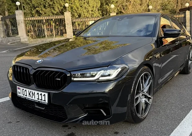 BMW 550 2018 — լուսանկար 1