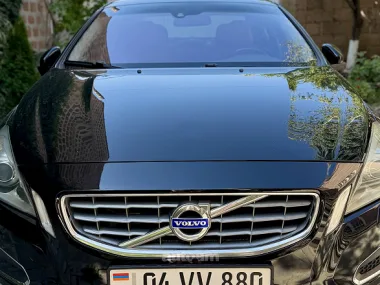 Volvo S60, 2010